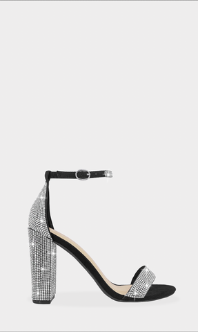 ARANZA ZAPATILLAS ALTAS PARA LLEVAR A UNA FIESTA DE GALA CON PULSERA TOBILLERA DE BRILLOS AJUSTABLE Y PUNTA ALMENDRDA 