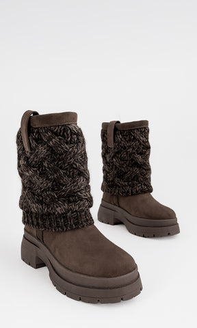 ASPEN BOTA CAFÉ OSCURA DE GAMUZA CAÑA TEJIDA Y SUELA TRACK 4 CM LOOK CASUAL DE INVIERNO