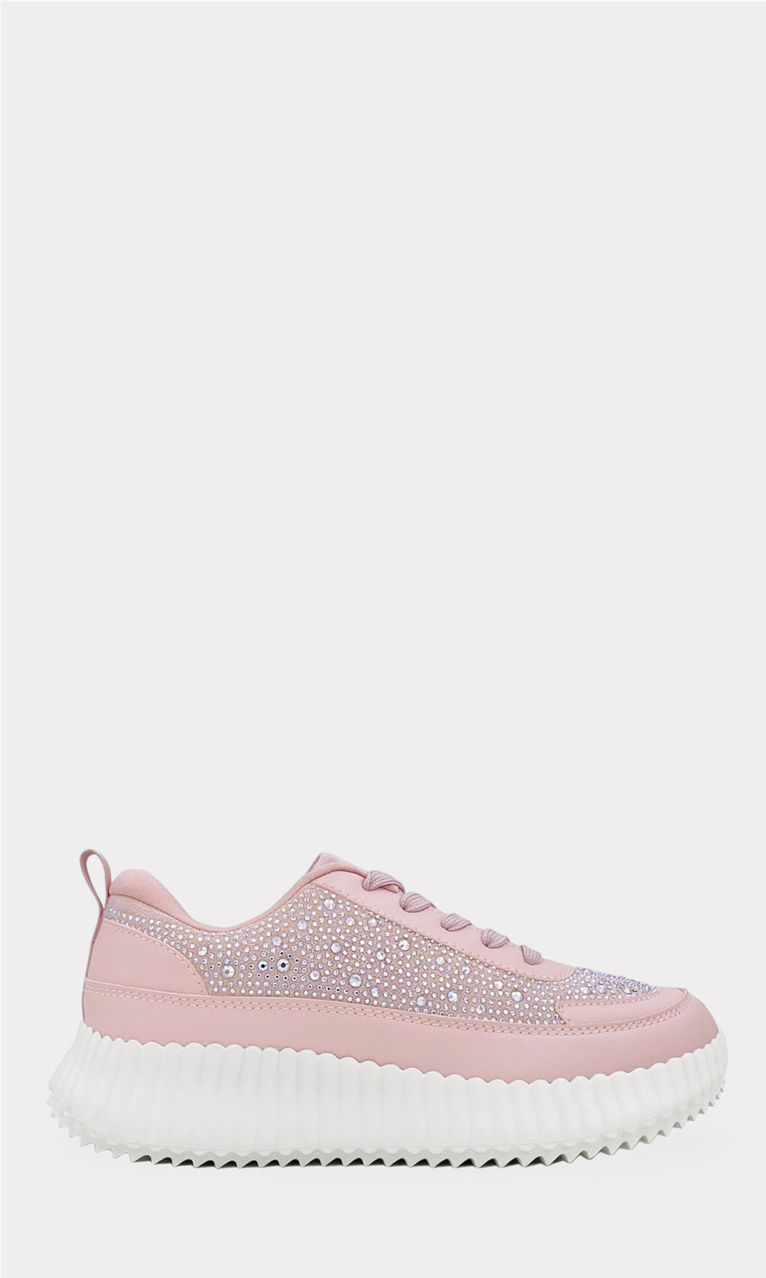 BRIGITTE SNEAKERS DE PUNTA ALMENDRADA CON SUELA DENTADA Y BRILLOS AL FRENTE PARA LLEVAR A LA UNIVERSIDAD 