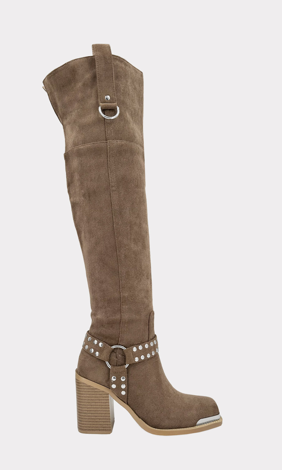 BUFFALO CHICA USA BOTAS TAUPE LARGAS TIPO VAQUERAS CON FALDA NEGRA DE FLECOS Y BLUSA CAFE PARA CONVINAR EN SABANA BLANCA