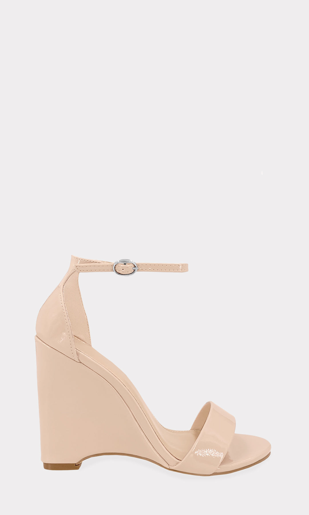CECILLE SANDALIAS DE CHAROL COLOR NUDE CON TACON CORRIDO DE 10.5 C Y STRAP DELGADO AL FRENTE PARA USAR CON VESTIDOS 
