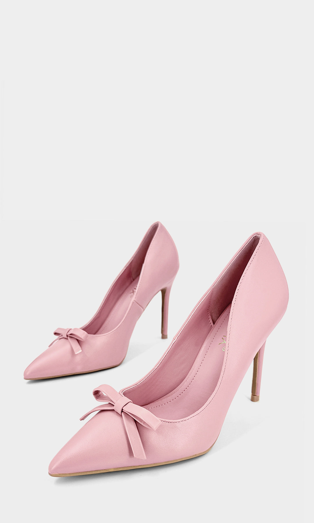 CECILLE ZAPATOS ROSAS CERRADOS CONFECCIONADOS EN VINIPIEL CON TACON DE AGUJA 10.5 CM Y DETALLE DE LAZO ARRIBA DE LOS DEDOS PARA DAMA CON PUNTA POINTY