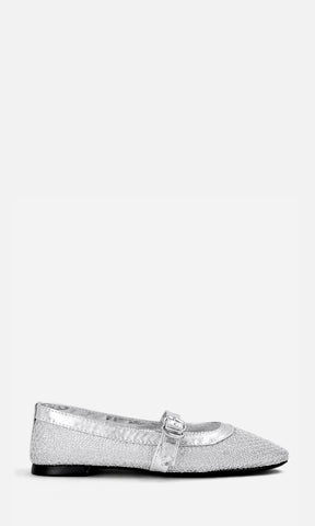 CELINA FLATS TIPO MARY JANE QUE ESTAN EN TENDENCIA DE PUNTA CUADRADA CON STRAP EN EMPEINE PARA MUJER 
