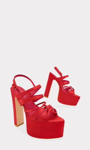 CIRCUS HEELS DE SATIN COLOR ROJO CON PLATAFORMA DE 6 CM Y VARIOS STRAPS AL FRENTE