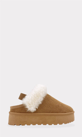  CLAIRE SLIPPERS TIPO UGG DE PLATAFORMA CON PUNTA REDONDA Y CINTA GRUESA EN TALON PARA USAR EN OTOÑO-INVIERNO CON LOOK COZY