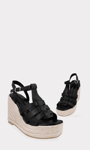 CONNOR ALPARGATAS NEGRAS DE TACON CUÑA HECHAS EN VINIPIEL CON TRES STRAPS ANCHOS AL FRENTE Y PLATAFORMA DE PUNTERA CUADRADA PARA DAMA