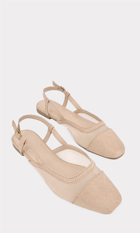 DORIAN FLATS NUDE HECHOS EN GAMUZA CON DETALLE DE MESH AL FRENTE TERMINACION CUDRADA Y HEBILLA DORADA EN PULSERA TALONERA AJUSTABLE PARA MUJER