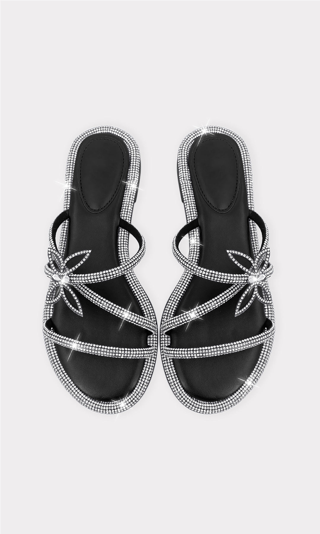 ELARA SANDALIAS DE PUNTA SEMI ALMENDRADA DETALL DE MARIPOSA SOBRE STRAPS DELGADO ARRIBA DEL EMPEINE Y DISEÑO DE METER PARA DAMA 