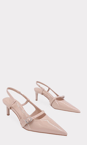 ELEXIA TACONES DESTALONADOS COLOR NUDE CON ACABADO DE CHAROL Y HEBILLA PEQUEÑA METALICA EN TERMINACION PUNTIAGUDA PARA USAR EN LA OFICINA