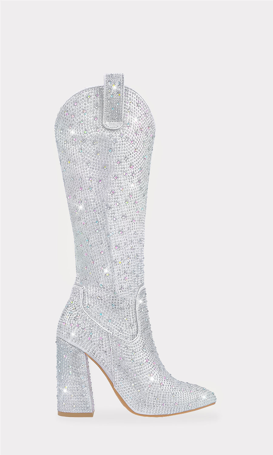 ELOISE FASHION LOOK COMBINANDO BOTAS ABAJO DE LA RODILLA DE BRILLOS CON CHAMARRA DENIM Y LUCIR TRENDY EN DATES NOCTURNOS CON AMIGAS