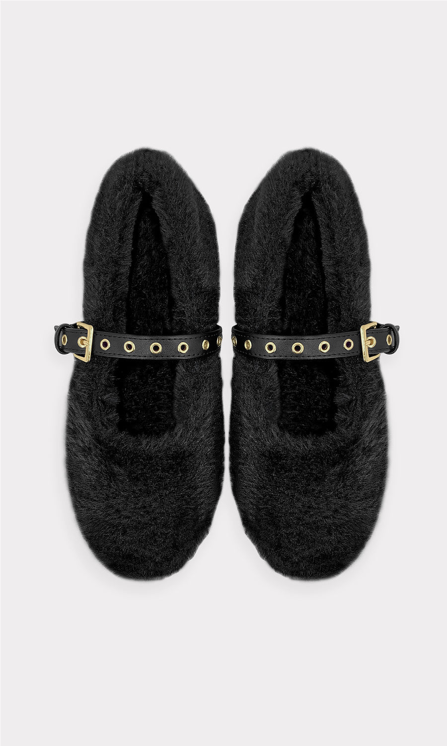 EMILY FLATS NEGROS DE PELUCHE CON HEBILLA DORADA Y FALDA DE PUNTOS DE MESH Y ANILLO DORADO EN TENDENCIA PARA USAR EN OTOÑO