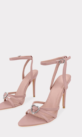 EMMALINE ZAPATILLAS NUDE DE TERMINACION POINTY CON TRES STRAPS ARRIBA DE LOS DEDOS Y TACON FINO DE 11 CM 