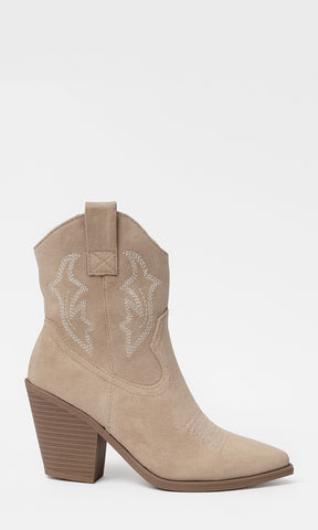 FRONTERA BOTAS VAQUERAS CORTAS DE PUNTA CERRADA CON TACON GRUESO PARA USAR CON JEANS