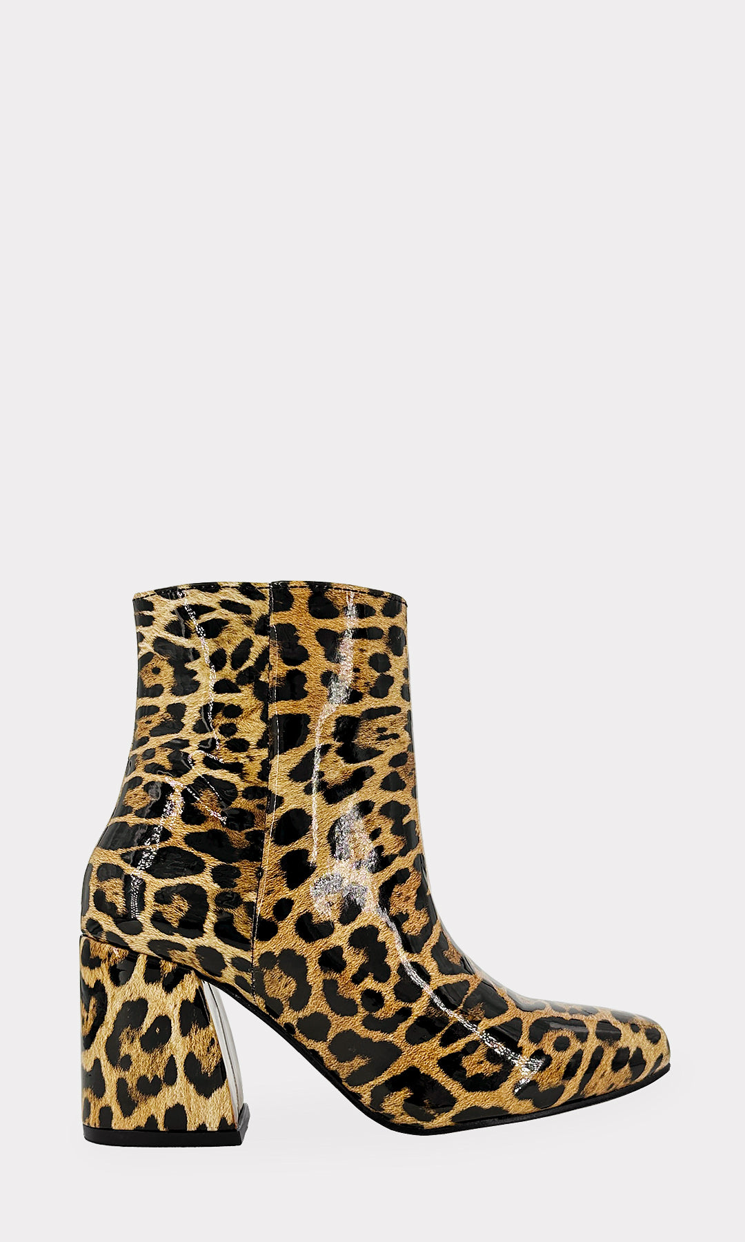 GRACIELA BOTINES CON ESTAMPADO DE LEOPARDO CON TACON BAJO PARA MUJER Y CIERRE AL COSTADO