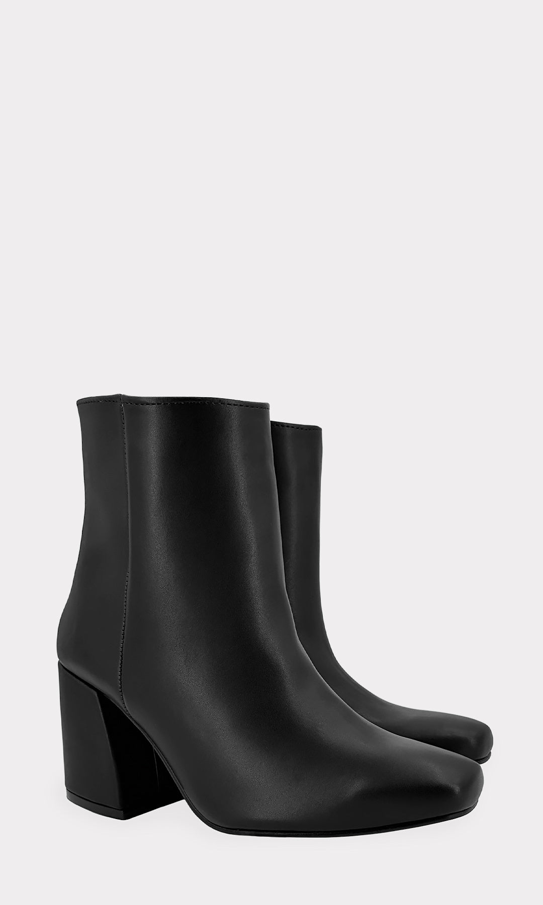 GRACIELA BOTINES NEGROS CASUALES CON TACON CUADRADO DE 8 CM Y TERMINACION PUNTIAGUDA CONFECCIONADOS EN CUERO SINTETICO PARA MUJER FASHION