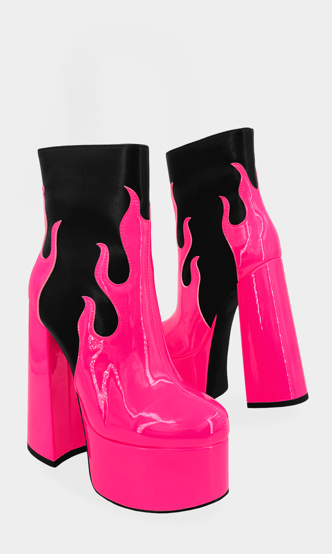 INFERNO BOTAS CORTAS DE CHAROL ROSA NEON CON DETALLES NEGROS DE CUERO SINTETICO EN FORMA DE FLAMAS Y PLATAFORMA REDONDA DE 5.5 CM