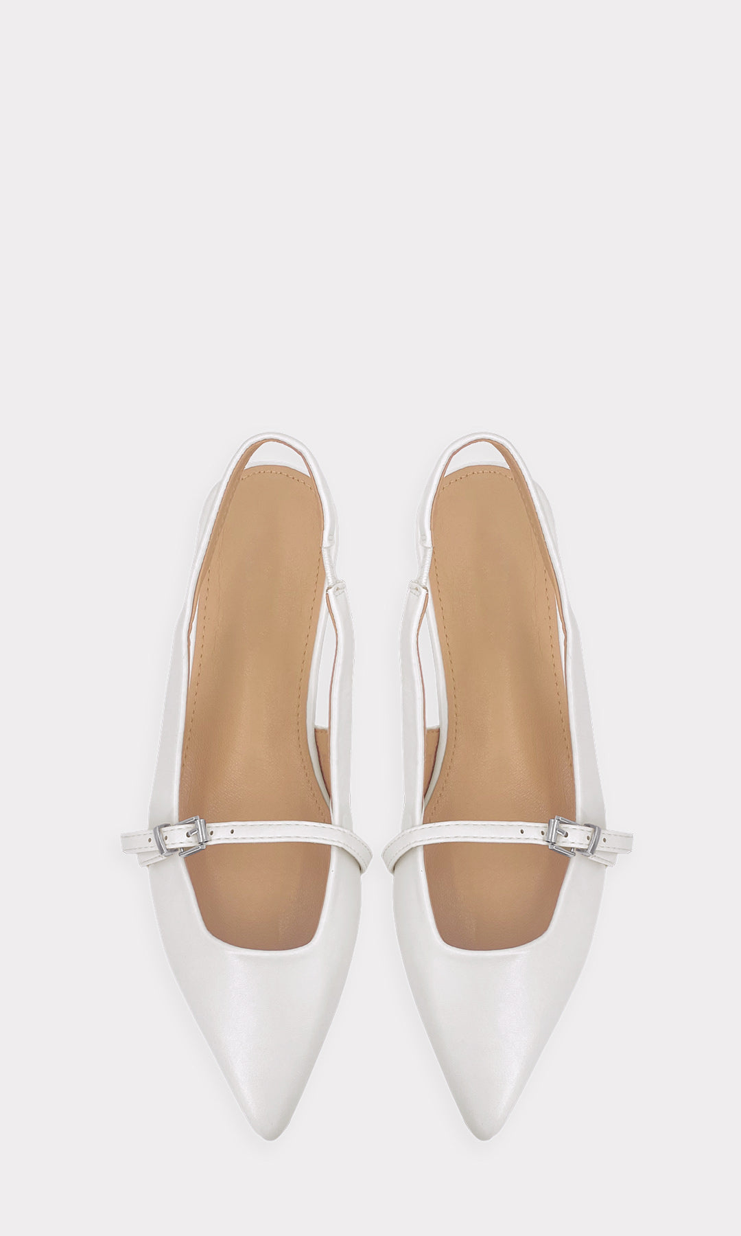 KORY FLATS SLINGBACK DE TERMINACION PUNTIAGUDA CON HEBILLA PEQUEÑA EN CINTA DELGADA AL FRENTE Y TALON DESCUBIERTO PARA DAMA