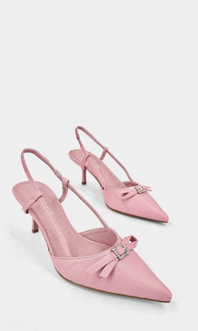 LUCIE ZAPATILLAS ROSAS CONFECCIONADAS EN VINIPIEL CON HEBILLA PEQUEÑA EN MOÑO AL FRENTE CON TERMINACION POINTY Y TACON DELGADO DE AGUJA 7 CM PARA MUJER
