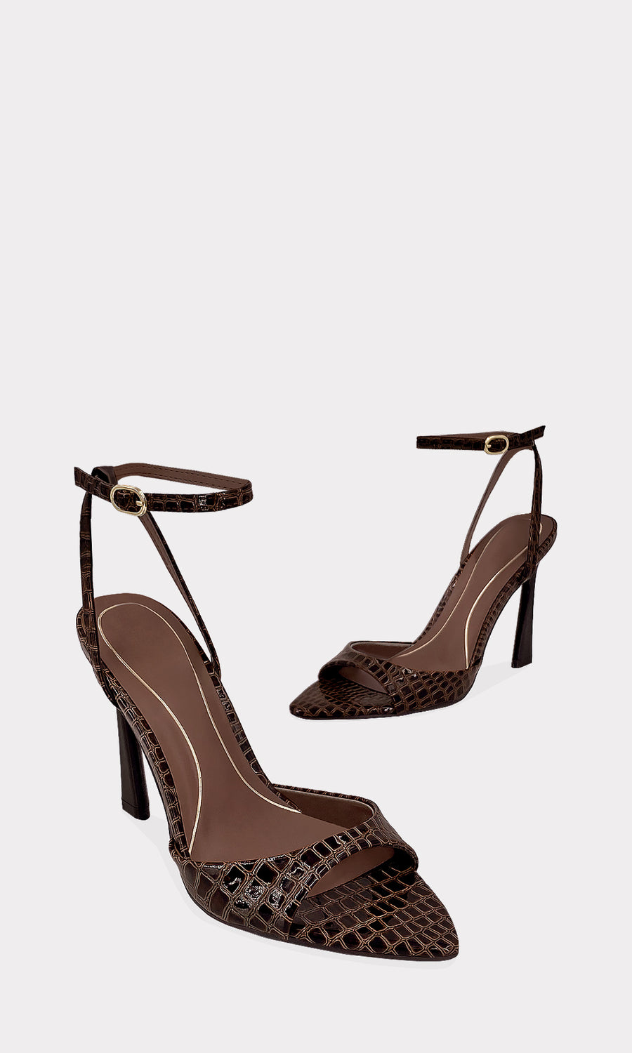 MAISON CHICA COMBINA ZAPATILLAS CAFES DE AGUJA CON FALDA SKORT DEL MISMO COLOR Y BLUSA BLUSH PARA VERSE SOFISTICADA-CHIC