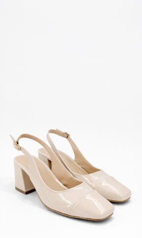 MARISSE ZAPATO DESTALONADO BLANCO MARFIL EN CHAROL CON TACÓN ANCHO Y DISEÑO DE PUNTA RECTA ESTILO CLÁSICO PARA MUJER