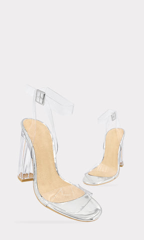 MARYAM HEELS DE TACON CUADRADO CON DETALLES DE TRANSPARENCIAS EN ANKLE STRAP Y TOE STRAP