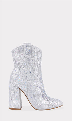 MILENKA BOTAS ABAJO DE LA RODILLA CON TERMINACION POINTY DE TACON  GRUESO Y DETALLE DE BRILLOS AL FRENTE PARA USAR CON VESTIDO