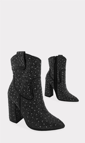 MILENKA BOTINES VAQUEROS COLOR NEGRO CUBIERTOS DE BRILLOS PLATEADOS Y TACON CUADRADO DE 10 CM CON TERMINACION POINTY Y CIERRE AL COSTADO 