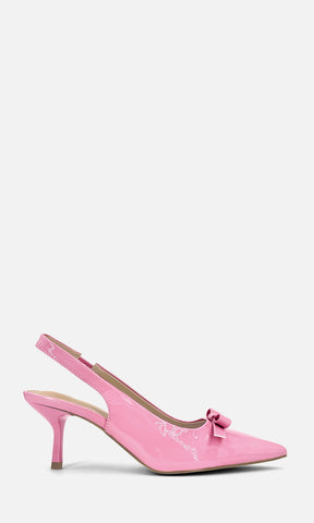 NANCY ZAPATOS SLINGBACK DE PUNTA CERRADA CON TERMINACIÓN PUNTIAGUDA Y DETALLE DE MOÑO AL FRENTE CON STRAP EN TALÓN DESCUBIERTO 