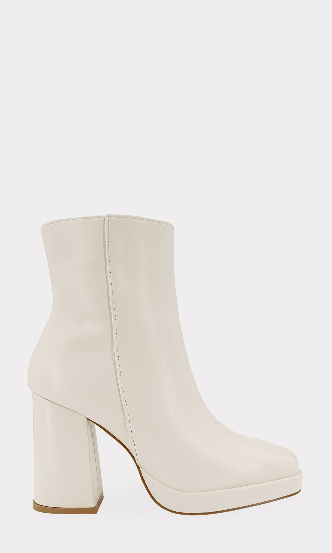 NOELIA BOTINES PUNTIAGUDOS CON PLATAFORMA Y TACON CUADRADO PARA USAR EN LOOKS CASUALES