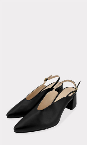 PEONY ZAPATILLAS PUNTIAGUDAS DE ESCOTE ALTO CON STRAP EN EL TALON Y TACON CUADRADO PARA CHICA