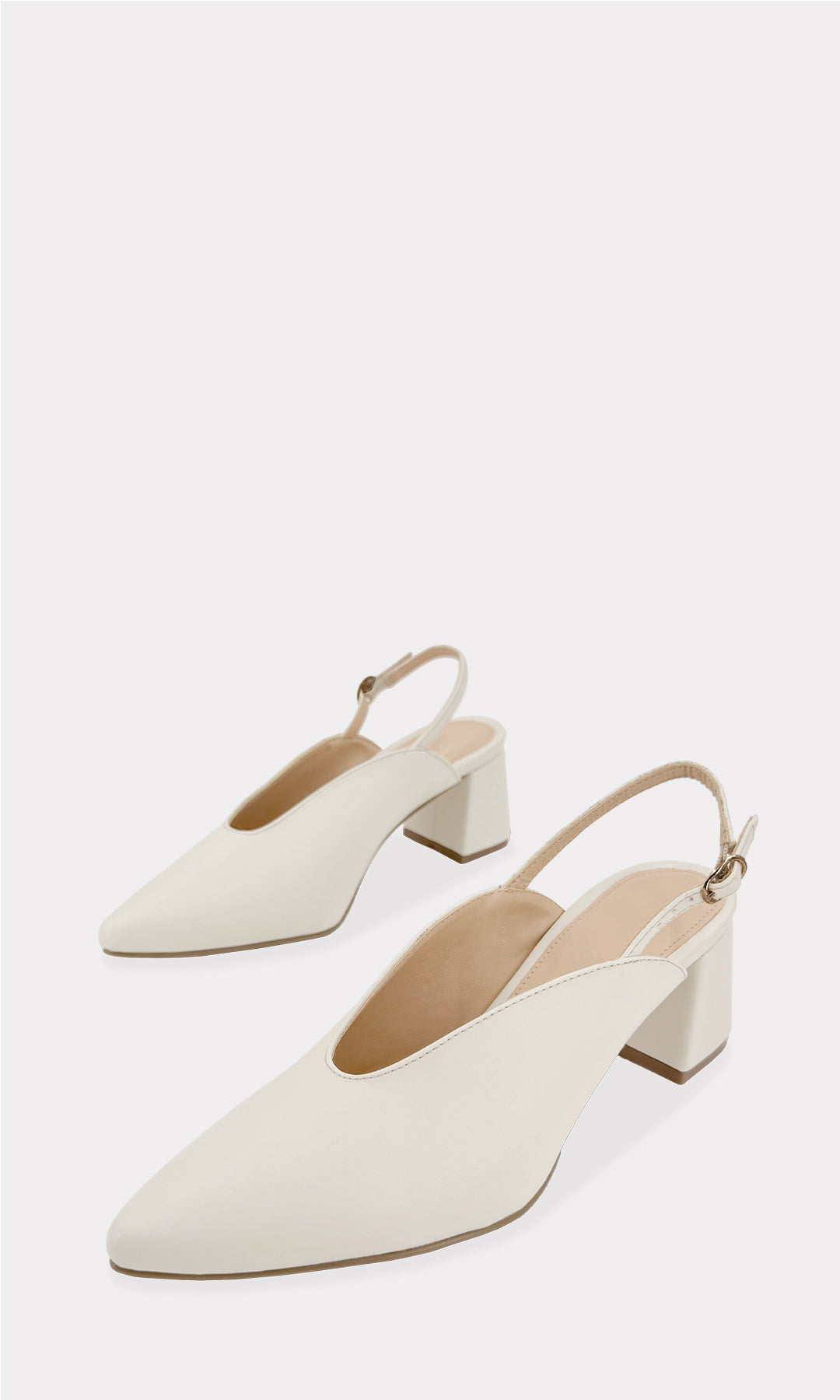 PEONY ZAPATOS BLANCOS DE CUERO SINTETICO CON PUNTA CERRADA Y HEBILLA PEQUEÑA EN CINTA TALONERA CON TACON BAJO DE 6 CM PARA USAR CON JEANS