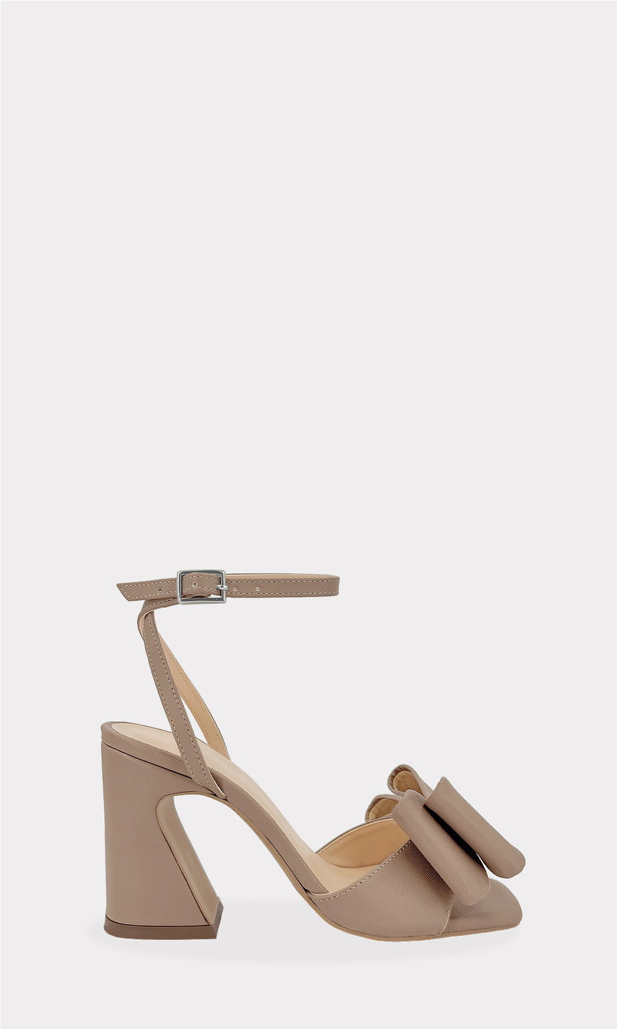 SABRINE CHICA USA ZAPATILLAS NUDE DE MOÑO CON BRILLOS Y VESTIDO LARGO DE LEOPARDO PARA VERSE FASHION EN DATES CASUALES