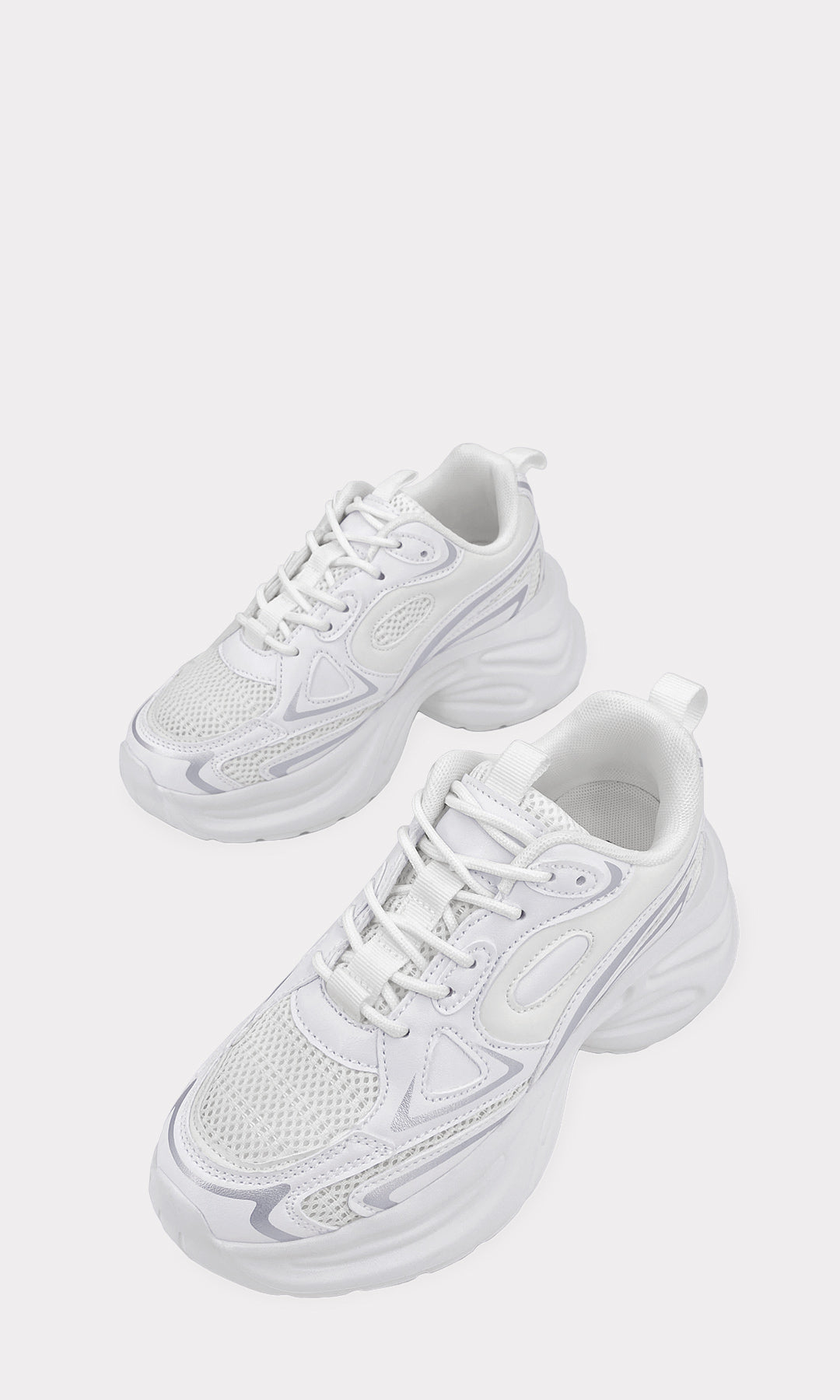 SHANNON DAD SNEAKERS BLANCOS CON DETALLES DE MALLA EN SU DISEÑO Y LINEAS PLATEADAS PARA MUJER DE PLATAFORMA REDONDA DE 4 CM