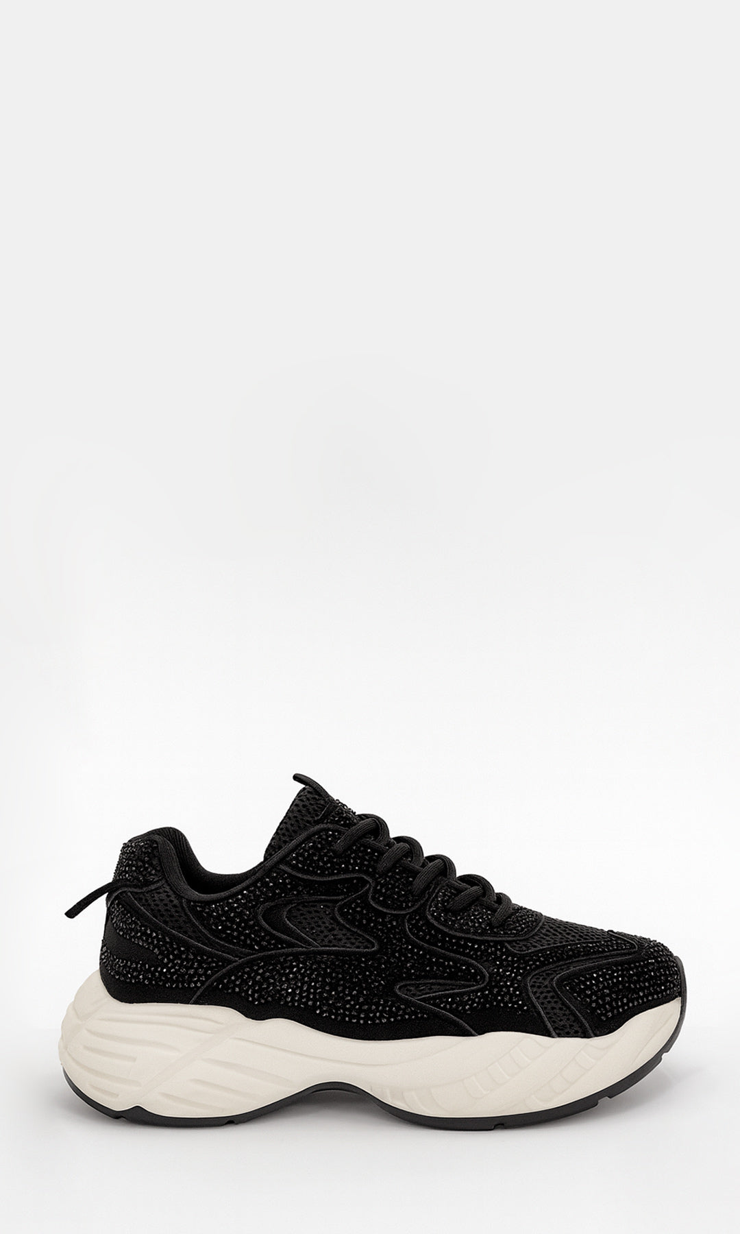 SOHO TENIS DE PLATAFORMA CHUNKY CON AGUJETAS AL FRENTE Y DE PUNTERA REDONDA PARA DAMA