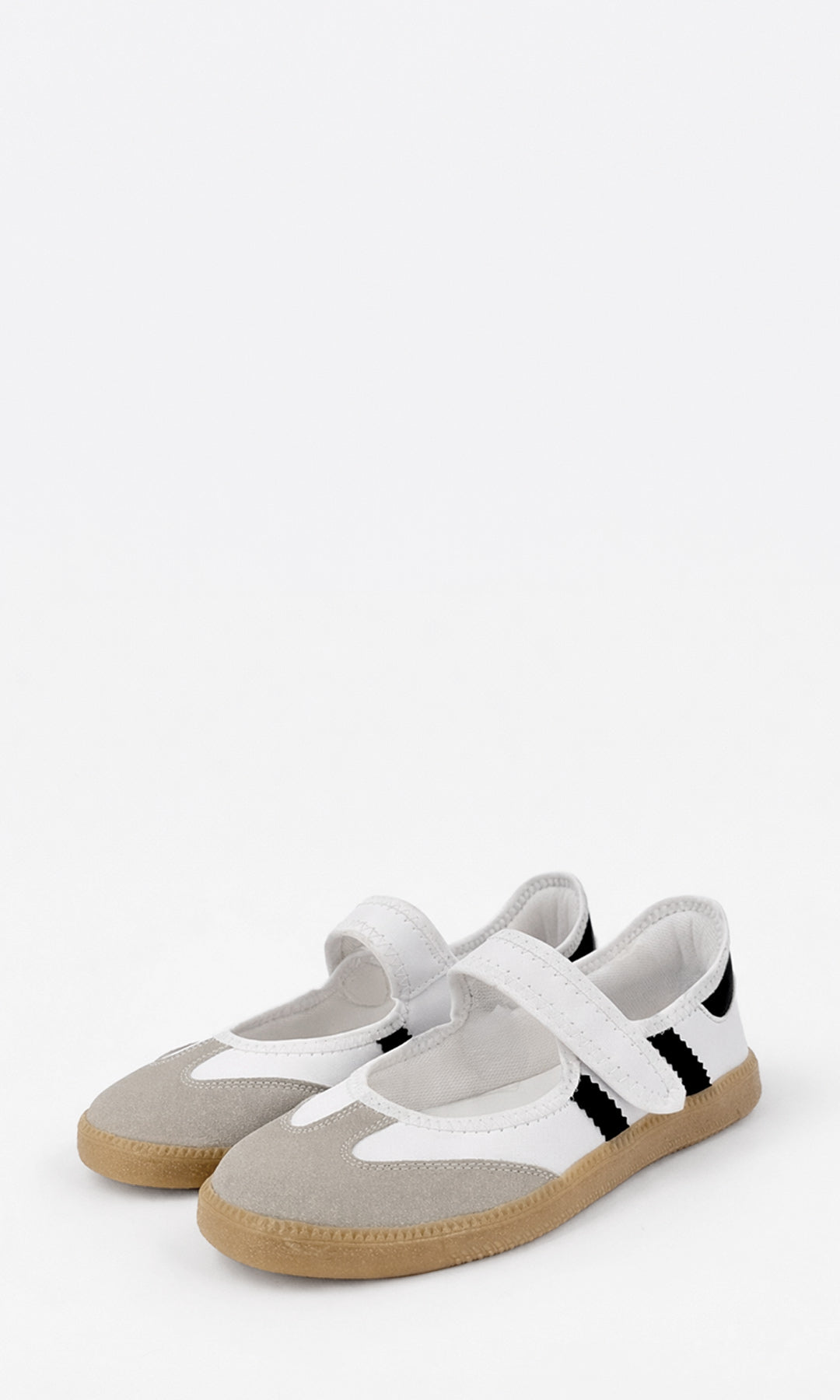 SOLANA TENIS SAMBA TIPO MARY JANE EN TENDENCIA CON CINTA EN EMPEINE PARA MUJER