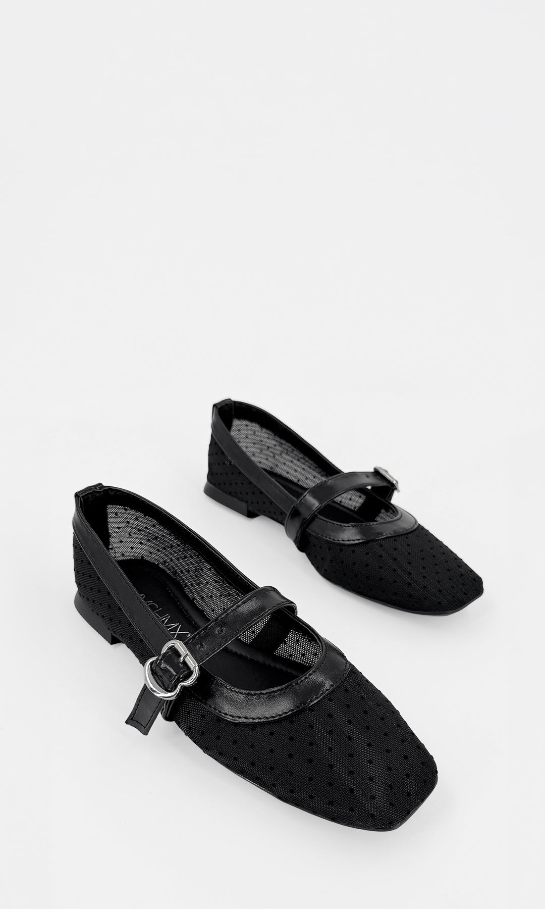 SOLSTICE ZAPATOS CASUALES TIPO FLATS DE PUNTA CERRADA CON CORREA EN EMPEINE Y SUELA PLANA PARA DAMA 