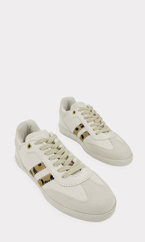 STELLAR TENIS LEOPARDO CONFECCIONADAS EN VINIPIEL CON AGUJETA ARRIBA DEL EMPEINE Y SUELA DE 2 CM EN TENDENCIA PARA USAR EN LA UNIVERSIDAD