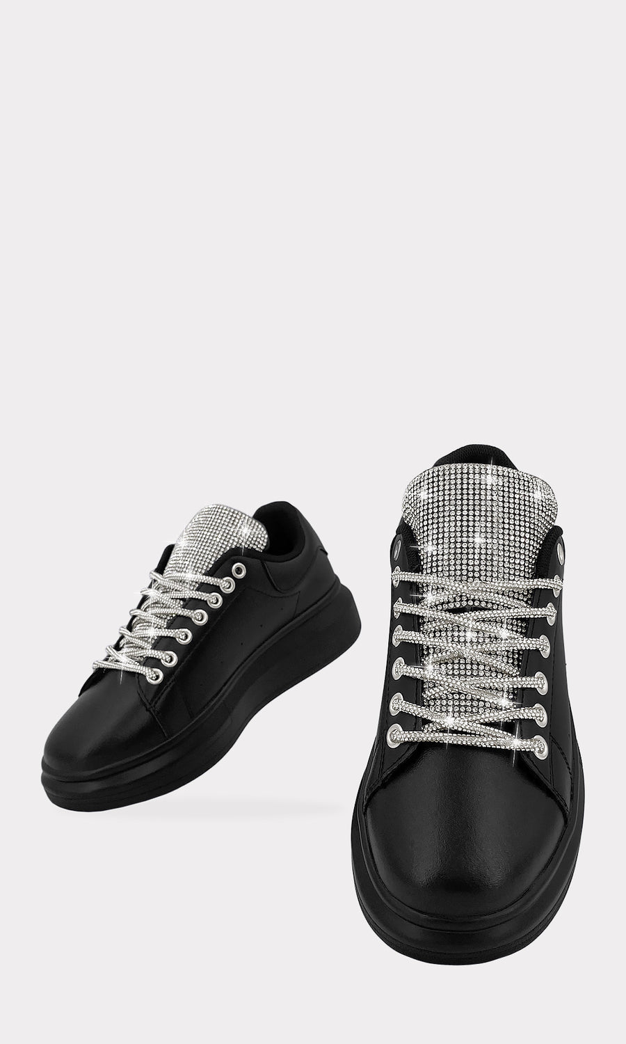 SYDNEY TENIS NEGROS DE PLATAFORMA PARA COMBINAR CON FALDA METALICA PLATA Y BLUSA VERDE NEON A JUEGO DE BOLSO CON CORREA