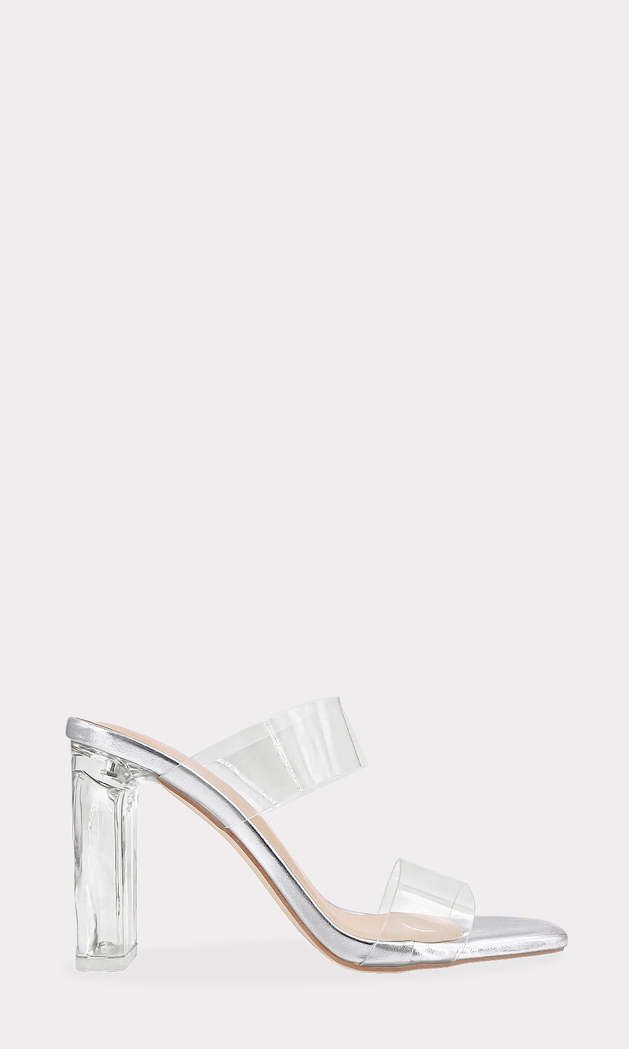 TULIP COMO USAR VESTIDO BLANCO CON DETALLES BORDADOS Y ZAPATILLAS PLATEADAS DE TACON TRANSPARENTE EN LOOK DE BODA CIVIL