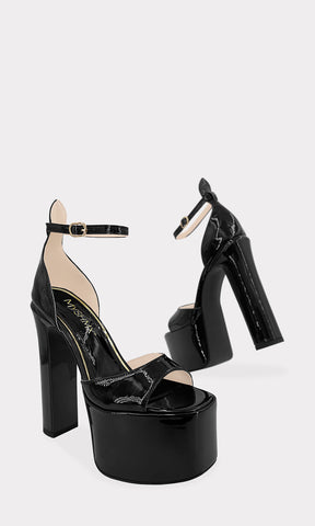VANILLA TACONES ALTOS DE CHAROL NEGRO CON MAXI PLATAFORMA DE 6.5 CM Y PLANTILLA HECHA DEL MISMO MATERIAL