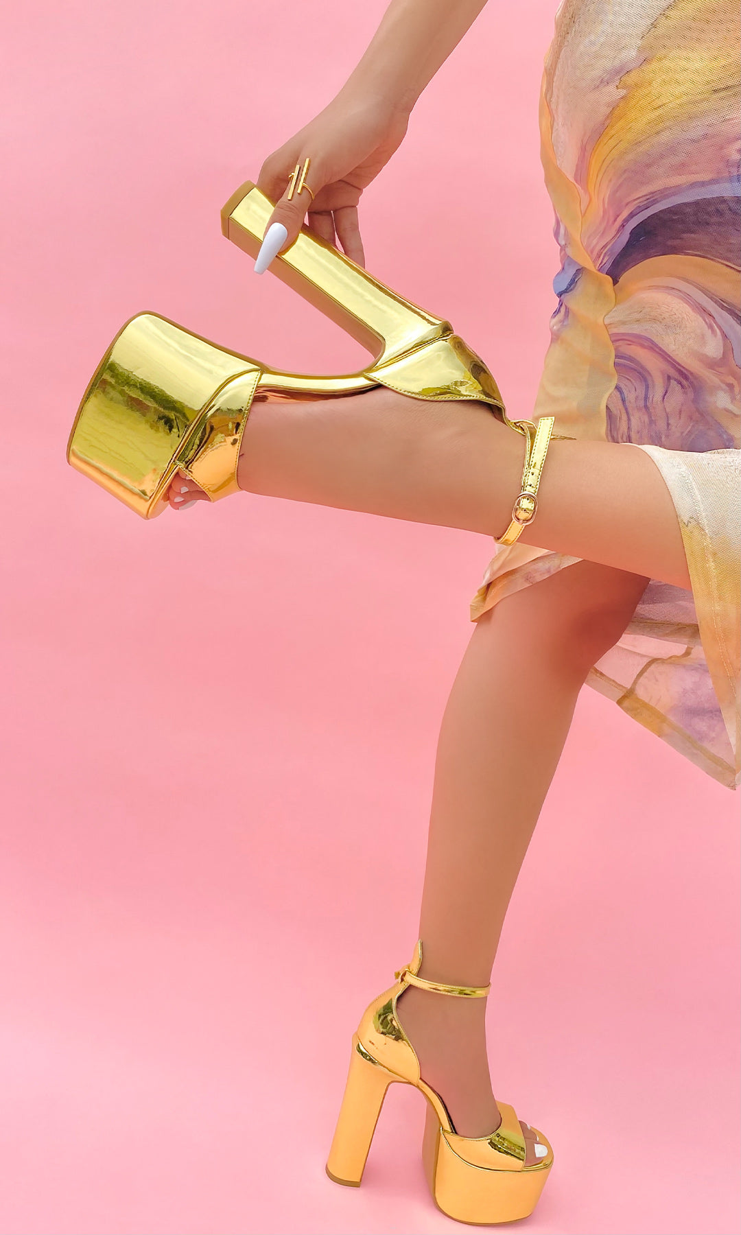 Shoes Zapatos Dorados Tacon Corrido VANILLA DORADO MYSHMX®