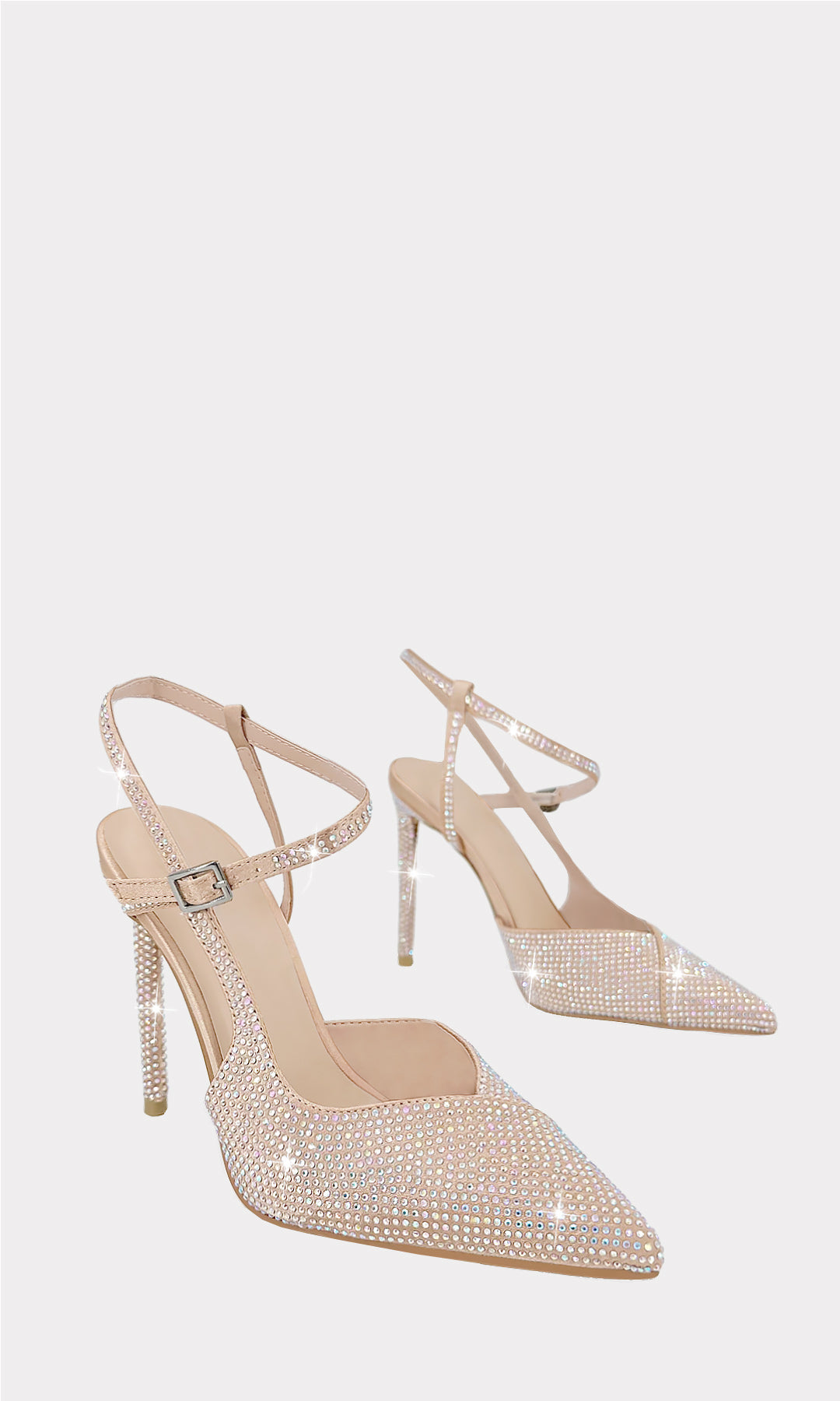 XIMENA ZAPATILLAS NUDE DE SATIN CUBIERTOS DE BRILLOS PLATEADOS CON STRAP DELGADO EN EL TALON Y TACON FINO DE 10 CM CON PUNTA CERRADA POINTY