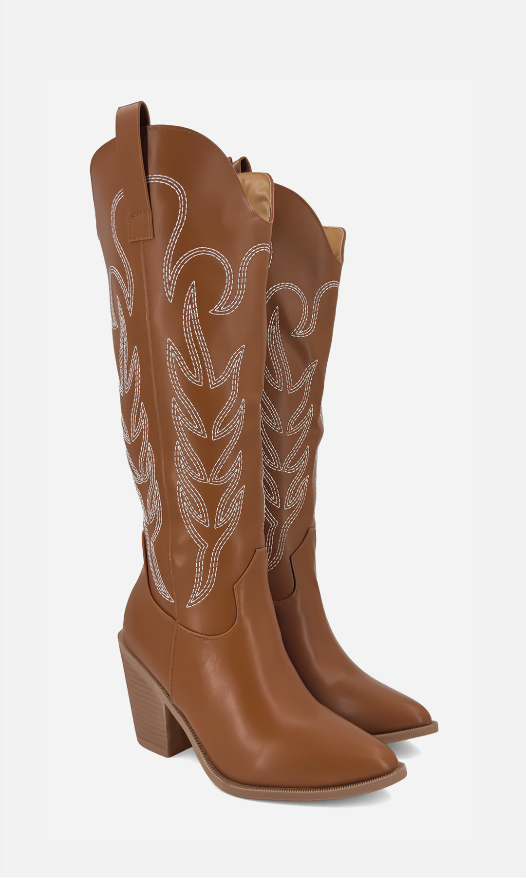 Bota vaquera alta PONY CAMEL con bordados western en contraste, punta estilizada y tacón ancho, vista tres cuartos