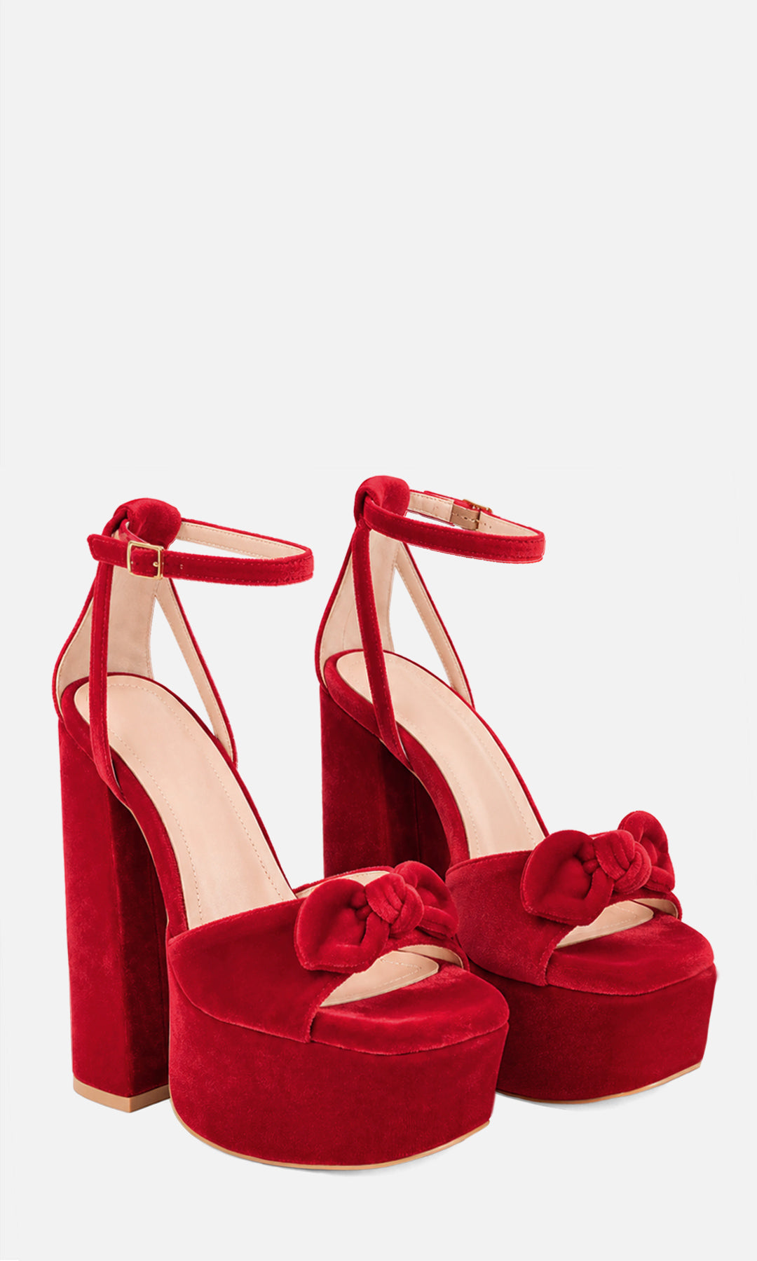 Sandalias de plataforma SEDUCTIVE ROJO en terciopelo, con moño frontal, pulsera al tobillo, plataforma de 4.5 cm y tacón ancho de 15 cm, mostradas en vista tres cuartos 