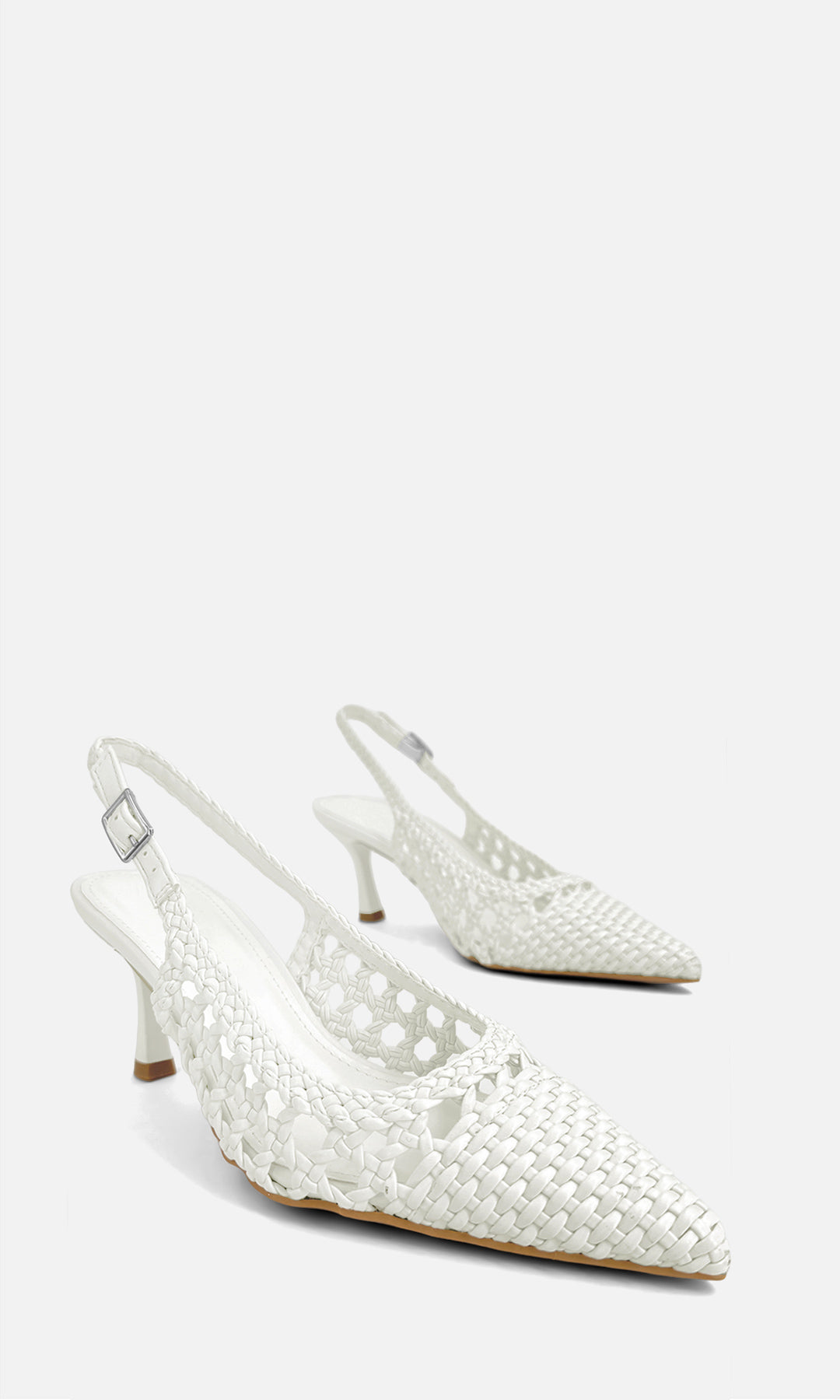 Zapatillas AURORA blancas de tejido sintético trenzado con diseño destalonado, punta pointy, hebilla ajustable y tacón medio de 7 cm, ideales para looks elegantes y casual chic