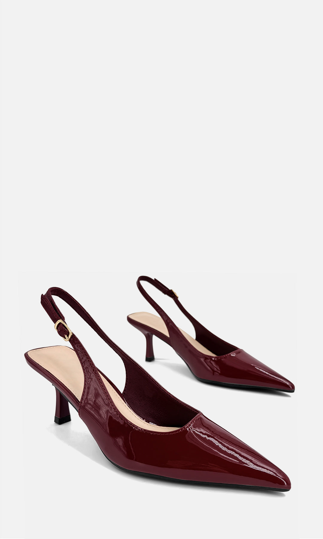 Zapatillas JASMIN rojo vino de charol con diseño slingback, punta puntiaguda, hebilla ajustable y tacón de 6.5 cm para looks elegantes y sofisticados