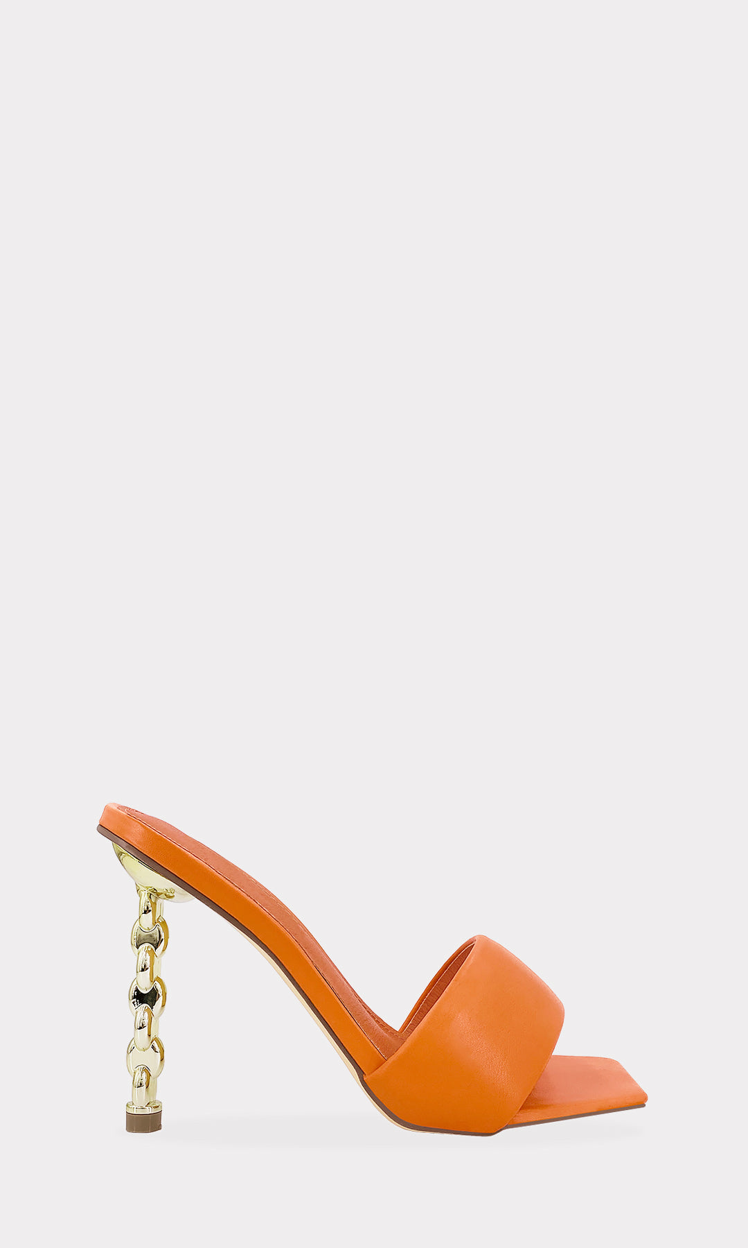 CARAMEL TACONES DE CUERO SINTETICO COLOR NARANJA Y PUNTA CUADRADA PARA USAR CON MINI FALDAS