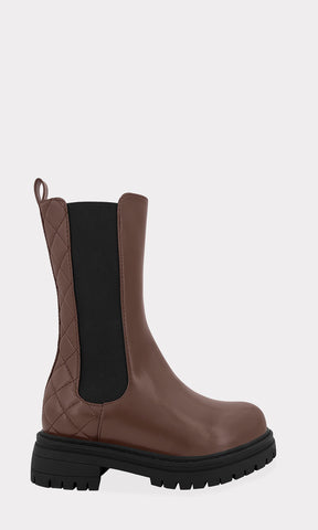 DRIZZLE BOTAS TIPO CHELSEA DE PUNTA REDONDA Y SUELA TIPO TRACK 