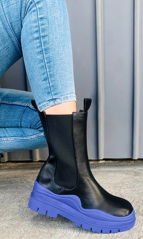 SAMAIRA BOTAS RUDAS DE MODA PARA USAR CON PRENDAS AZULES